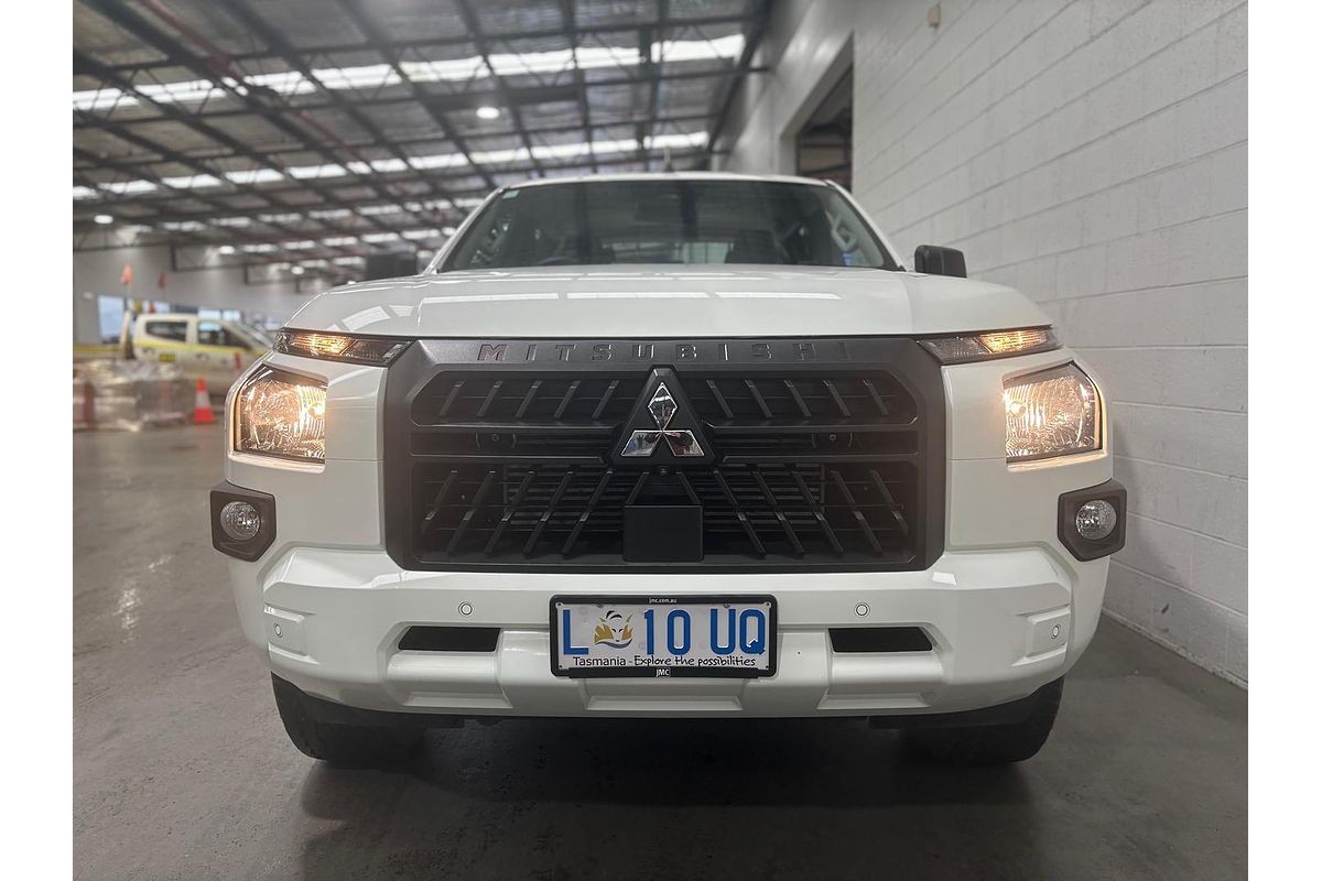 2024 Mitsubishi Triton GLX MV 4X4