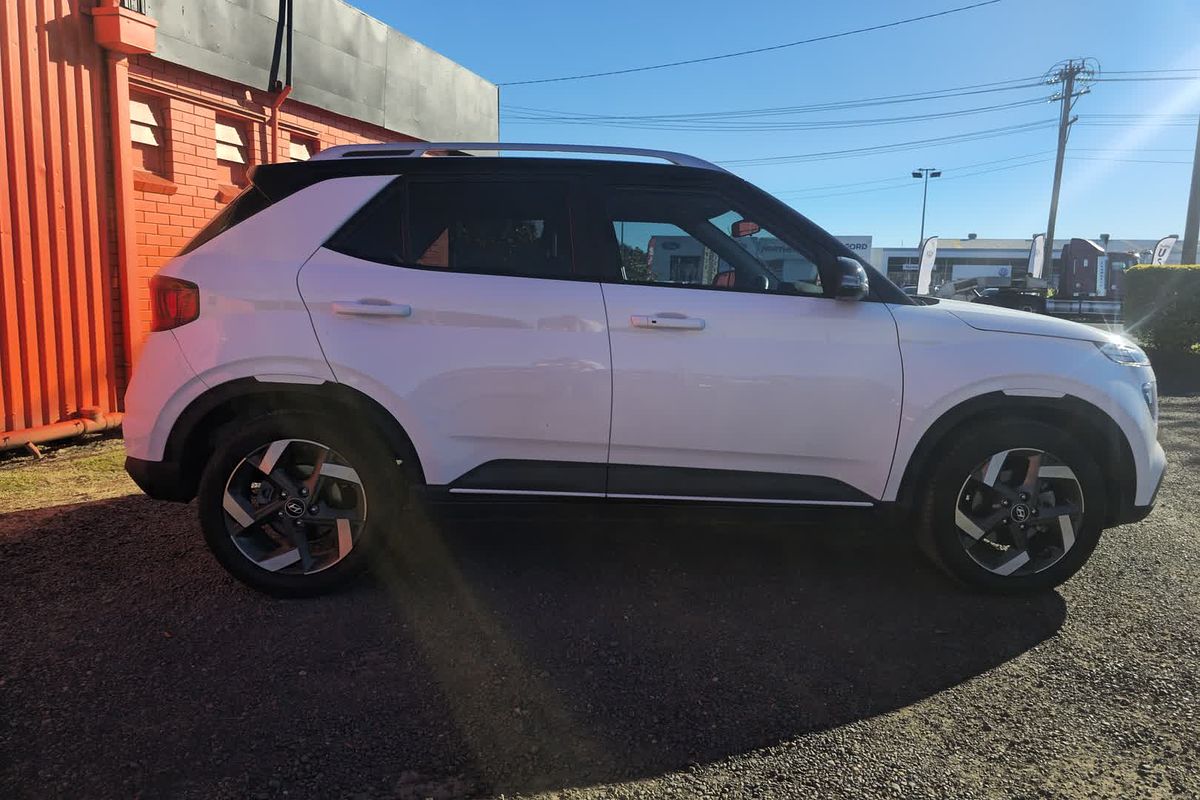 2022 Hyundai Venue Elite QX.V4
