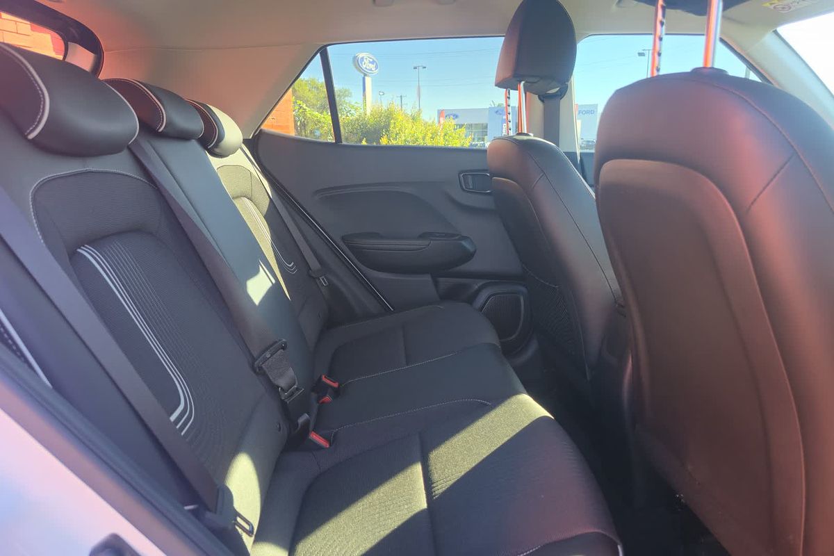 2022 Hyundai Venue Elite QX.V4