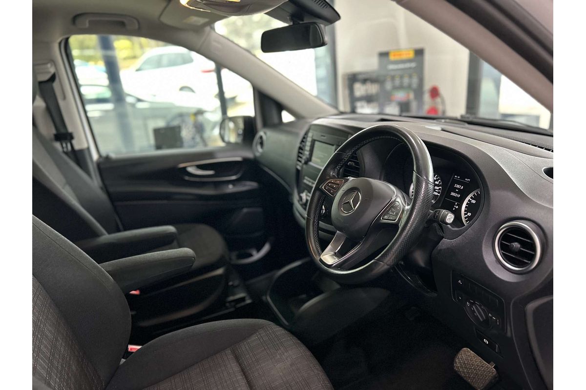 2019 Mercedes-Benz Valente 116CDI 447