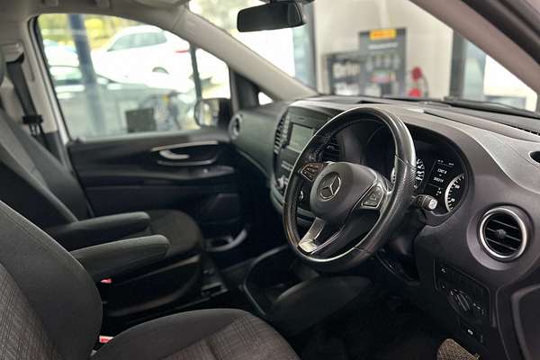 2019 Mercedes-Benz Valente 116CDI 447