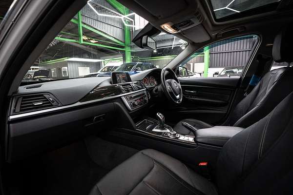 2014 BMW 3 Series 320i Luxury Line F30