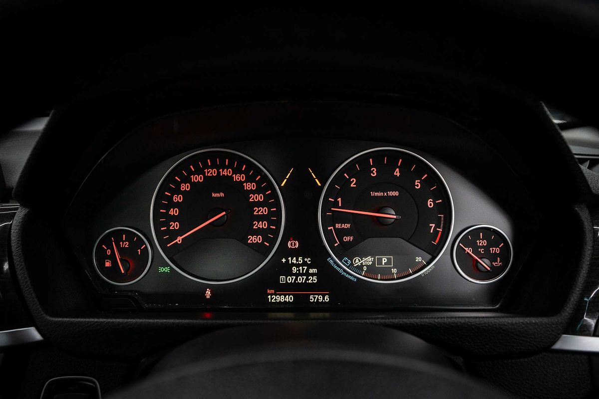 2014 BMW 3 Series 320i Luxury Line F30