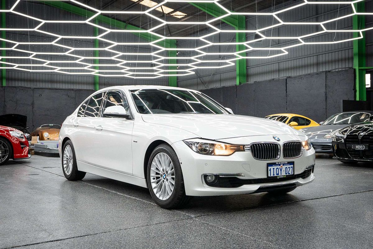 2014 BMW 3 Series 320i Luxury Line F30