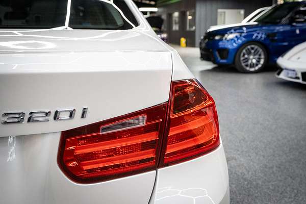2014 BMW 3 Series 320i Luxury Line F30