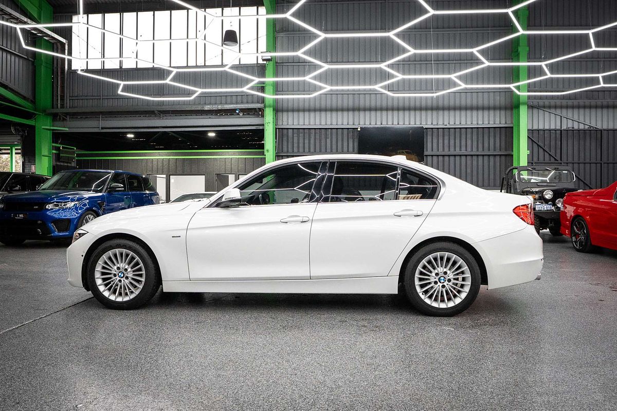 2014 BMW 3 Series 320i Luxury Line F30