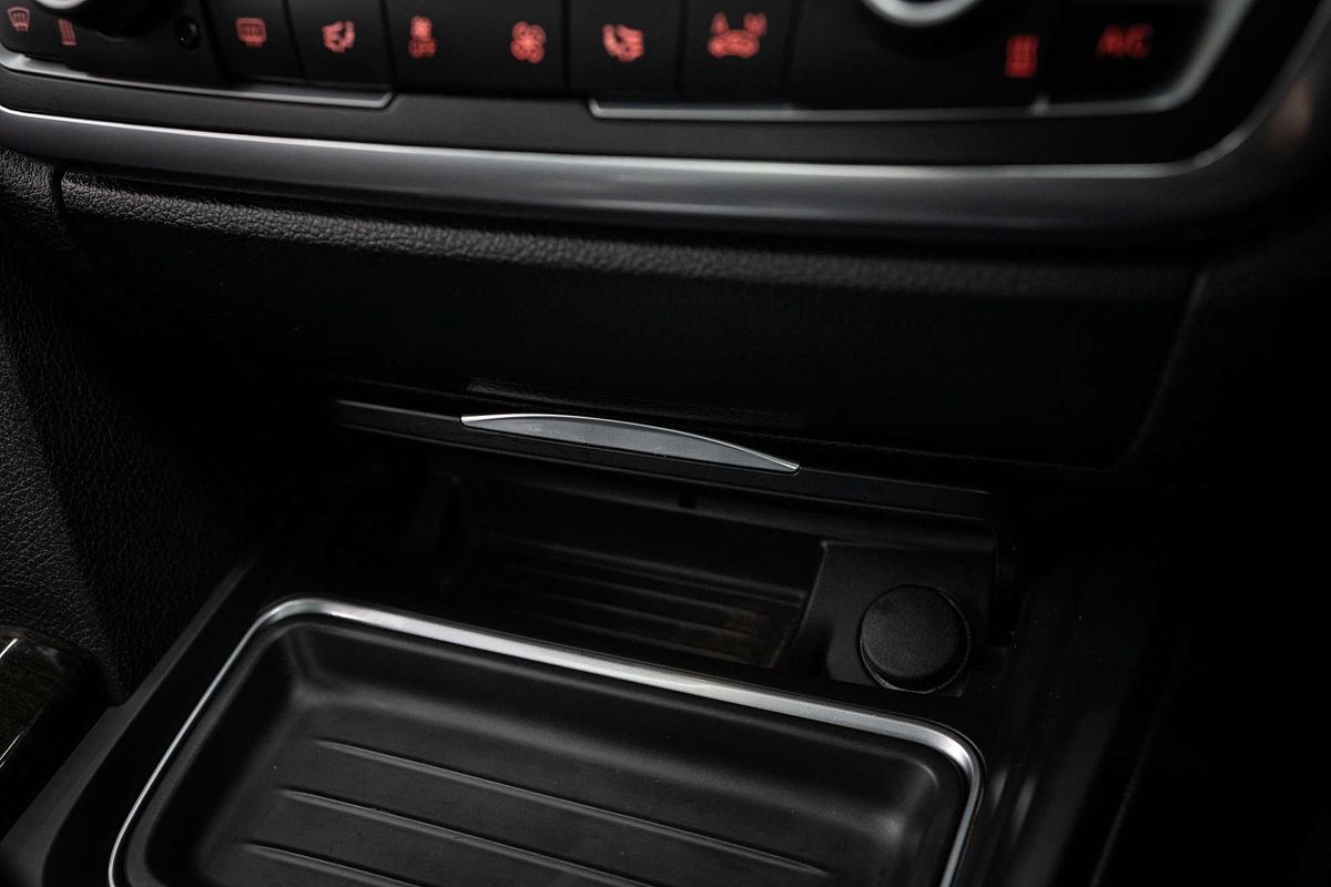 2014 BMW 3 Series 320i Luxury Line F30