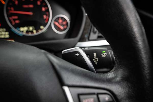 2014 BMW 3 Series 320i Luxury Line F30