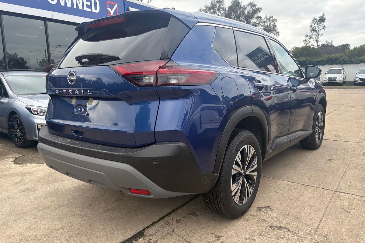 2024 Nissan X-TRAIL ST-L T33