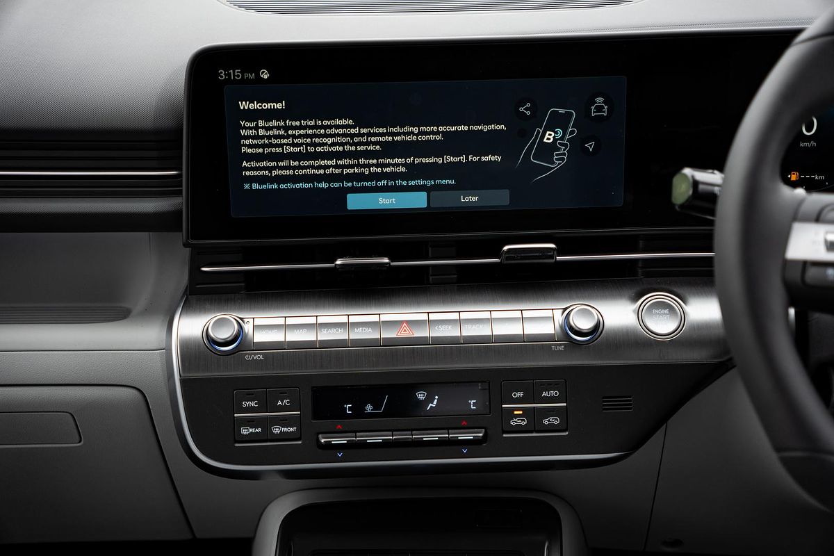 2025 Hyundai Kona Premium SX2.V2