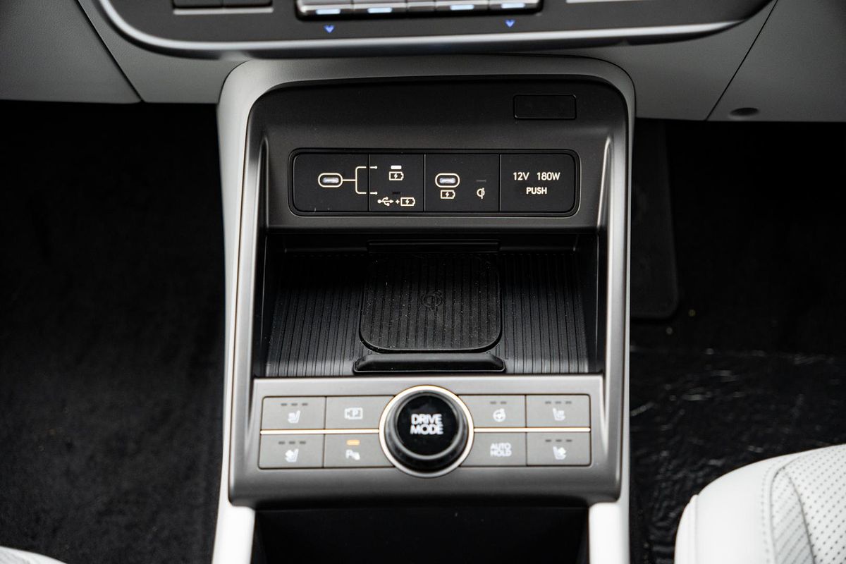 2025 Hyundai Kona Premium SX2.V2