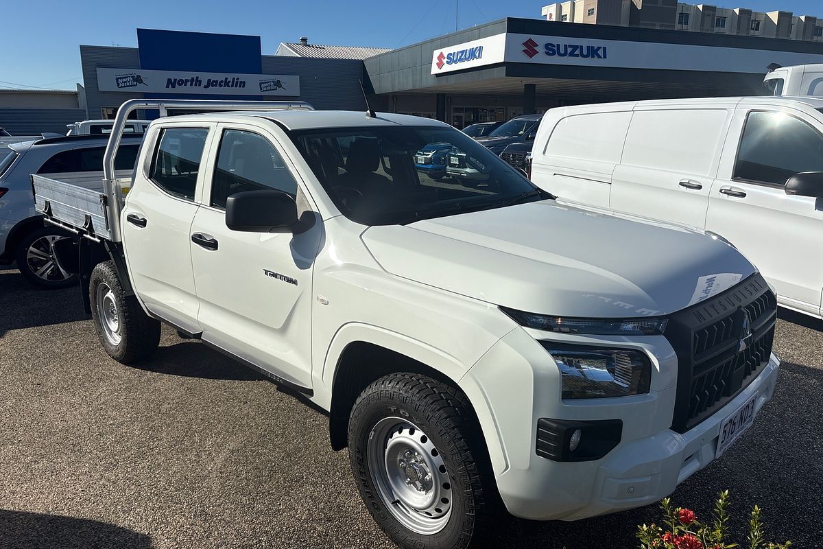 2025 Mitsubishi Triton GLX MV 4X4