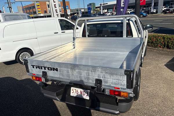 2025 Mitsubishi Triton GLX MV 4X4