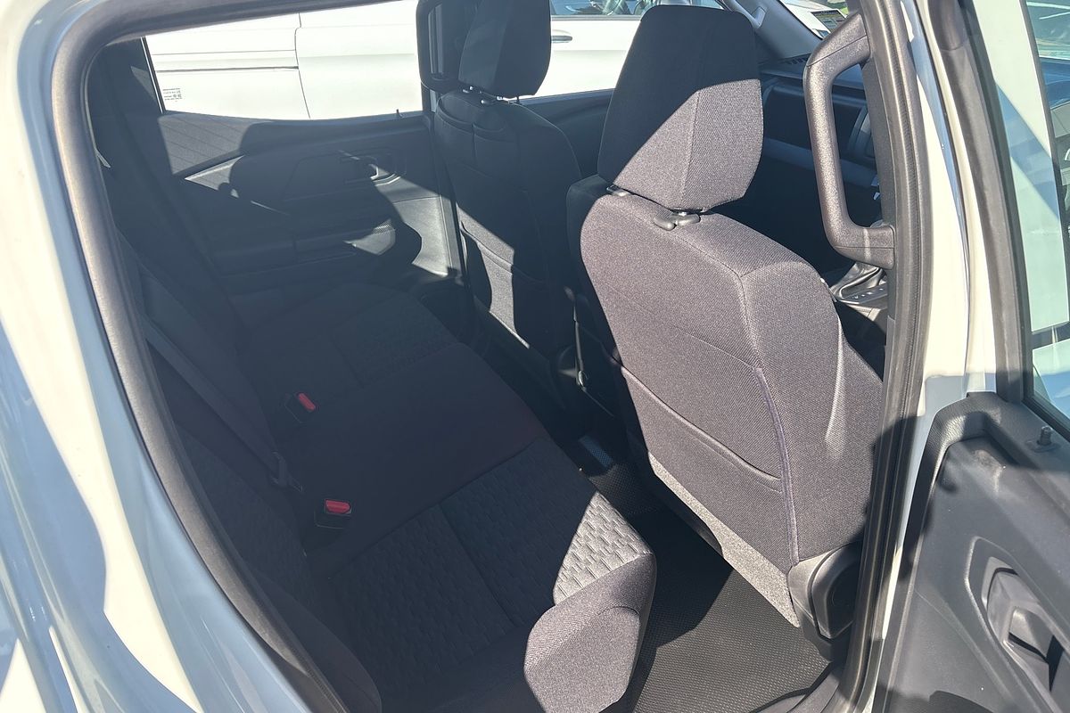 2025 Mitsubishi Triton GLX MV 4X4