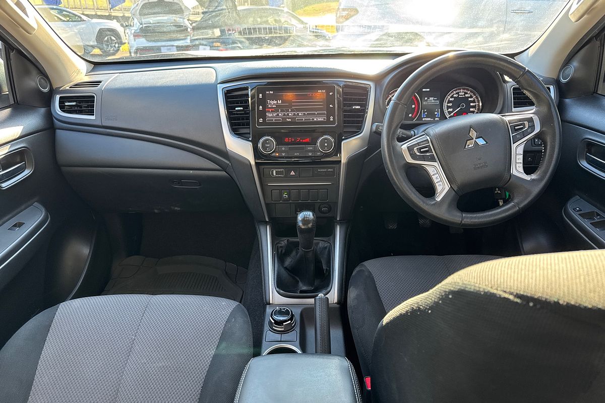 2021 Mitsubishi Triton GLX-R MR 4X4