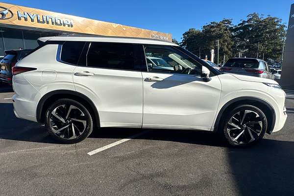 2021 Mitsubishi Outlander Exceed ZM