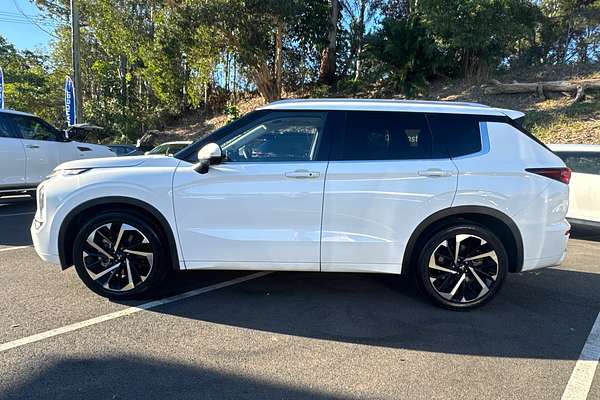 2021 Mitsubishi Outlander Exceed ZM