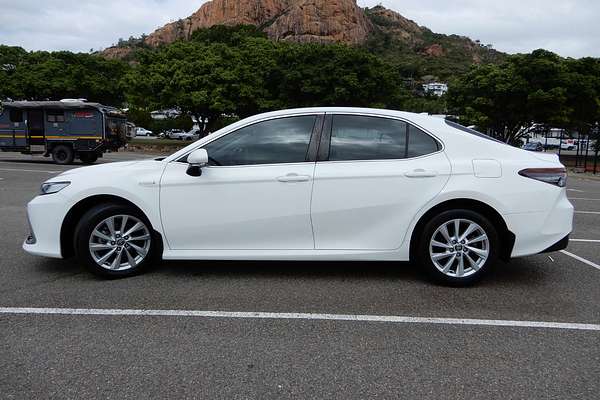 2021 Toyota Camry Ascent AXVH70R