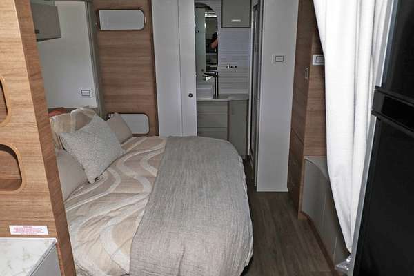 2025 Jayco SILVERLINE CARAVAN 21.65-3.SL-MY25