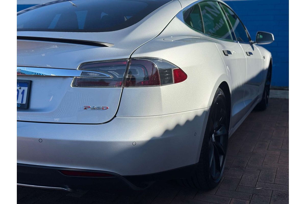 2015 Tesla Model S P85D