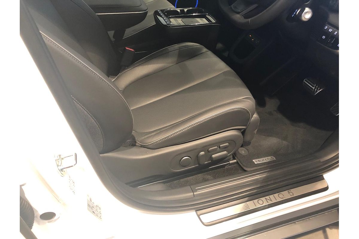 2025 Hyundai IONIQ 5 EPIQ NE.V5