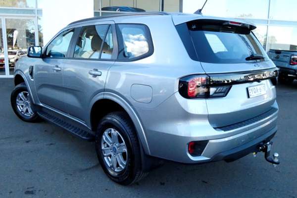 2024 Ford Everest Ambiente 2.0L