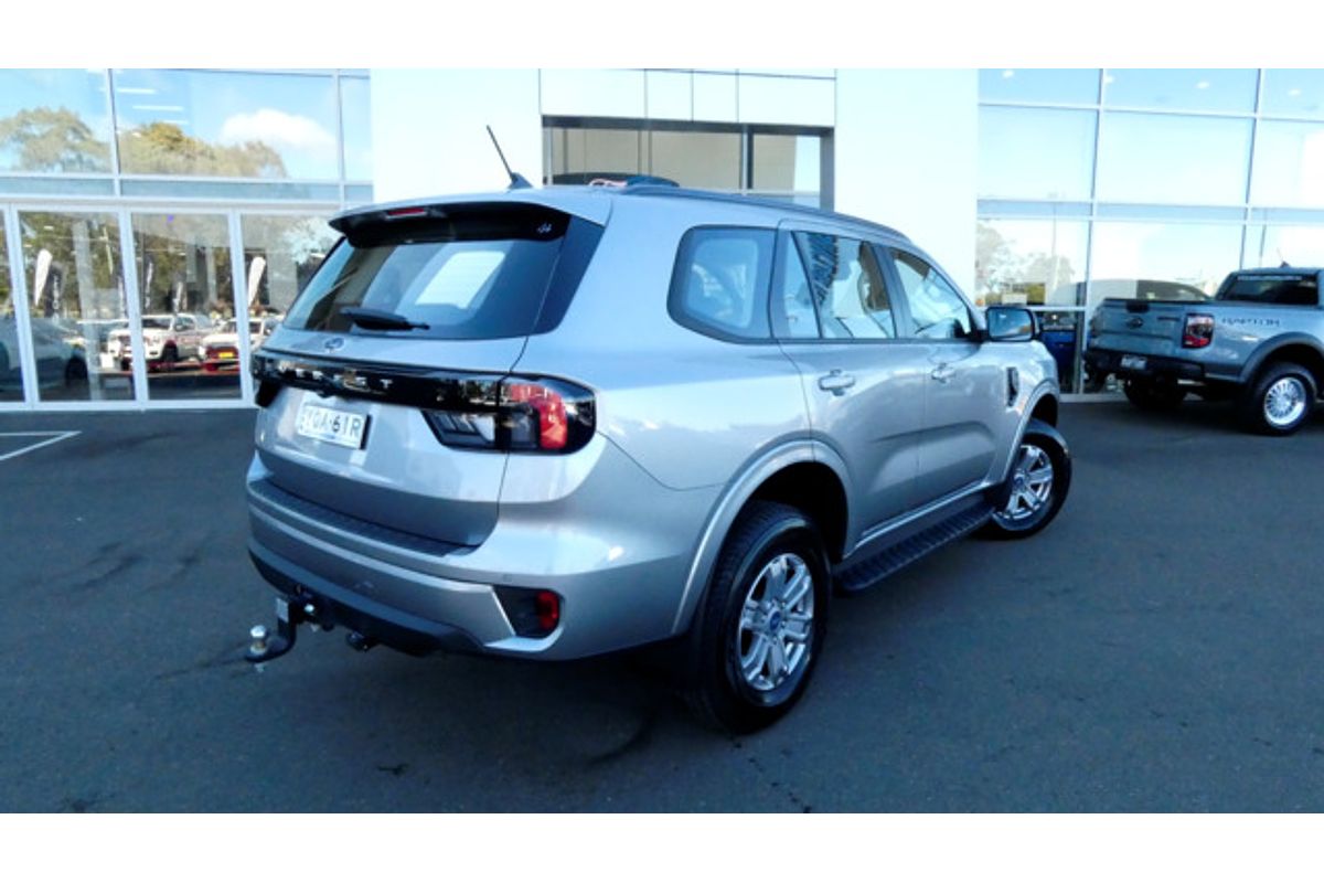 2024 Ford Everest Ambiente 2.0L