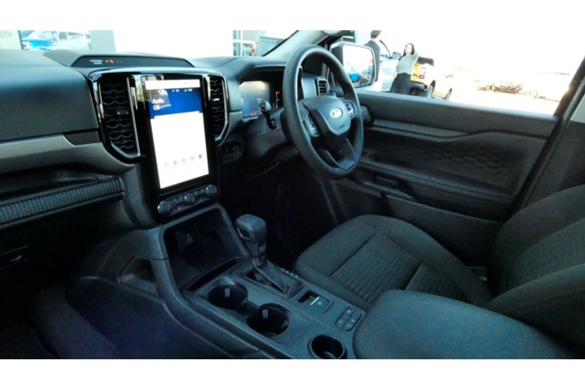 2024 Ford Everest Ambiente 2.0L