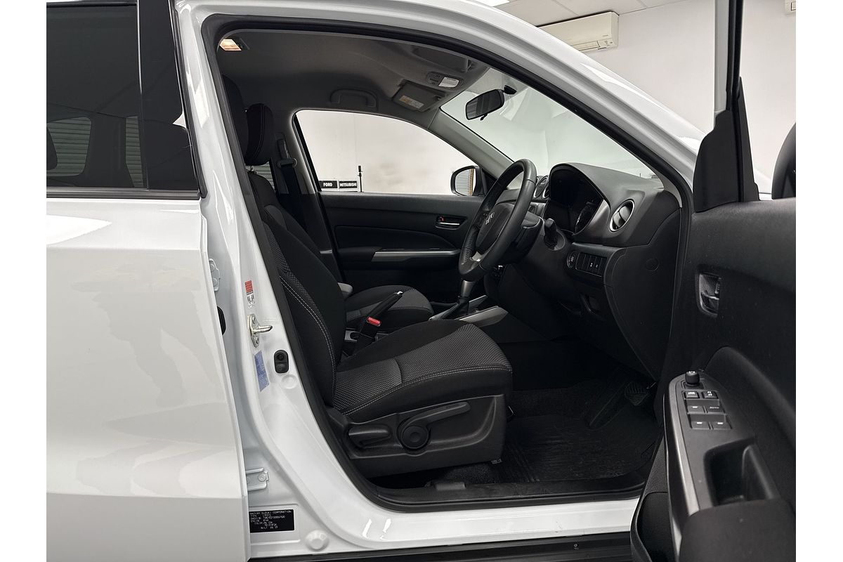 2023 Suzuki Vitara Turbo LY Series II