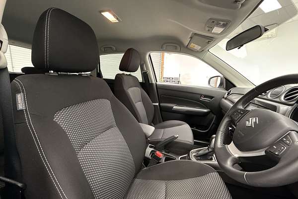 2023 Suzuki Vitara Turbo LY Series II