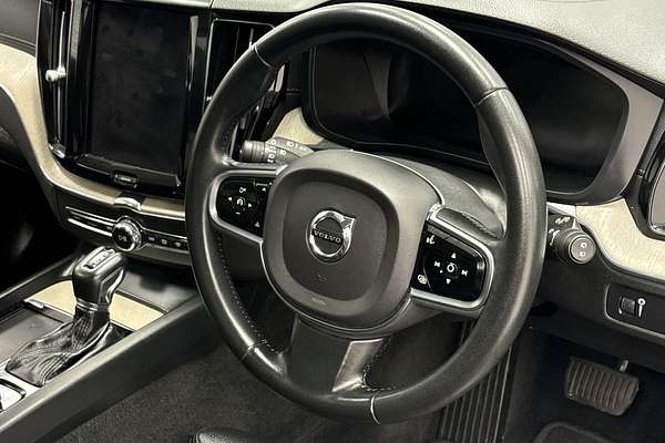 2020 Volvo XC60 D4 Inscription