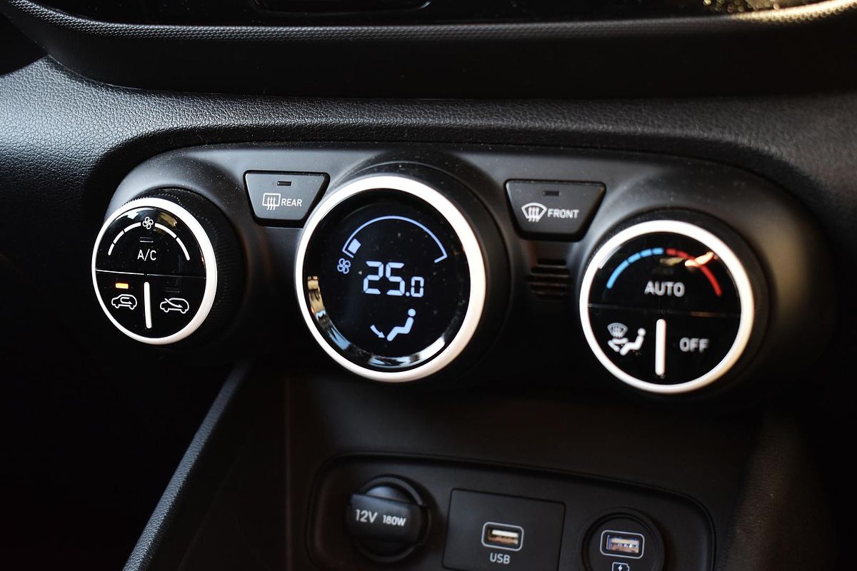 2020 Hyundai Venue Elite QX.V3