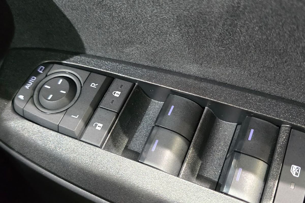 2025 Toyota Yaris Cross Hybrid Yaris Cross Hybrid Urban 1.5L Auto CVT Hatch MXPJ10R