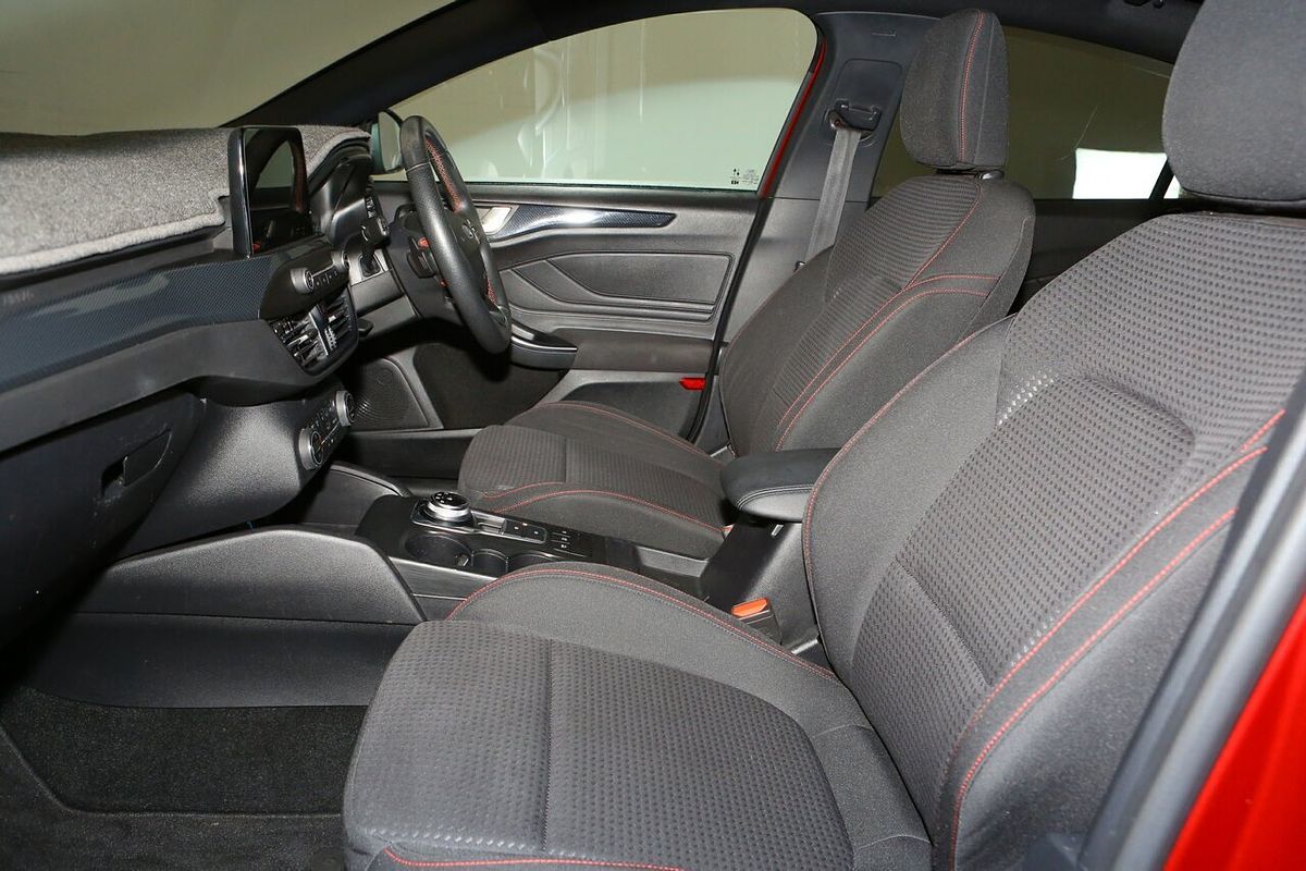 2019 Ford Focus ST-Line SA