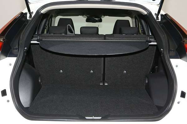 2024 Mitsubishi Eclipse Cross LS YB