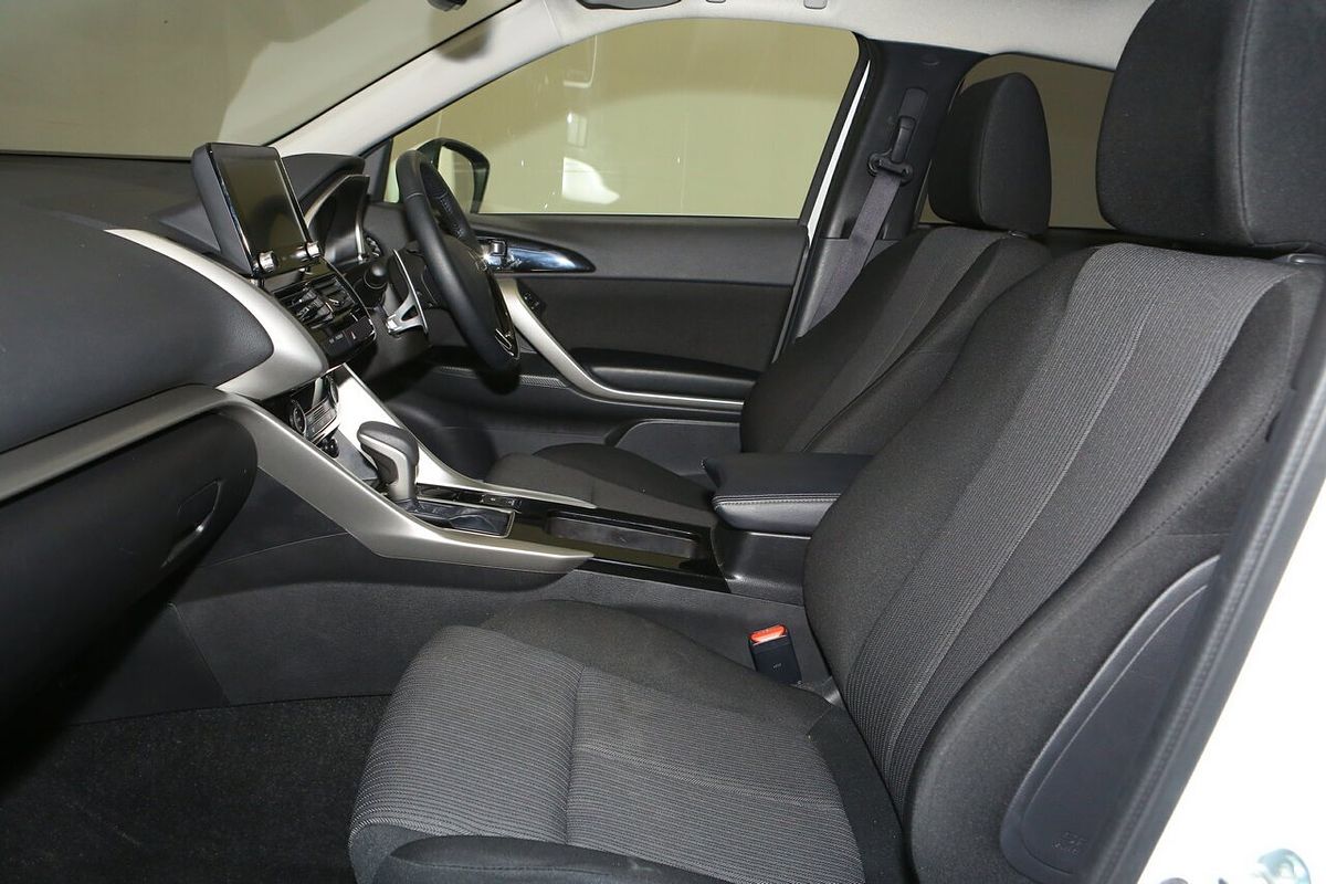 2024 Mitsubishi Eclipse Cross LS YB