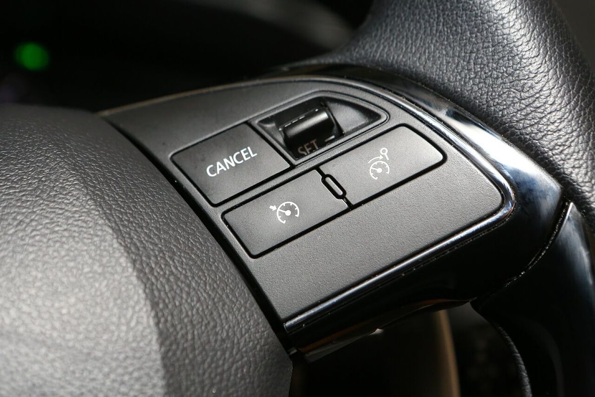 2024 Mitsubishi Eclipse Cross LS YB