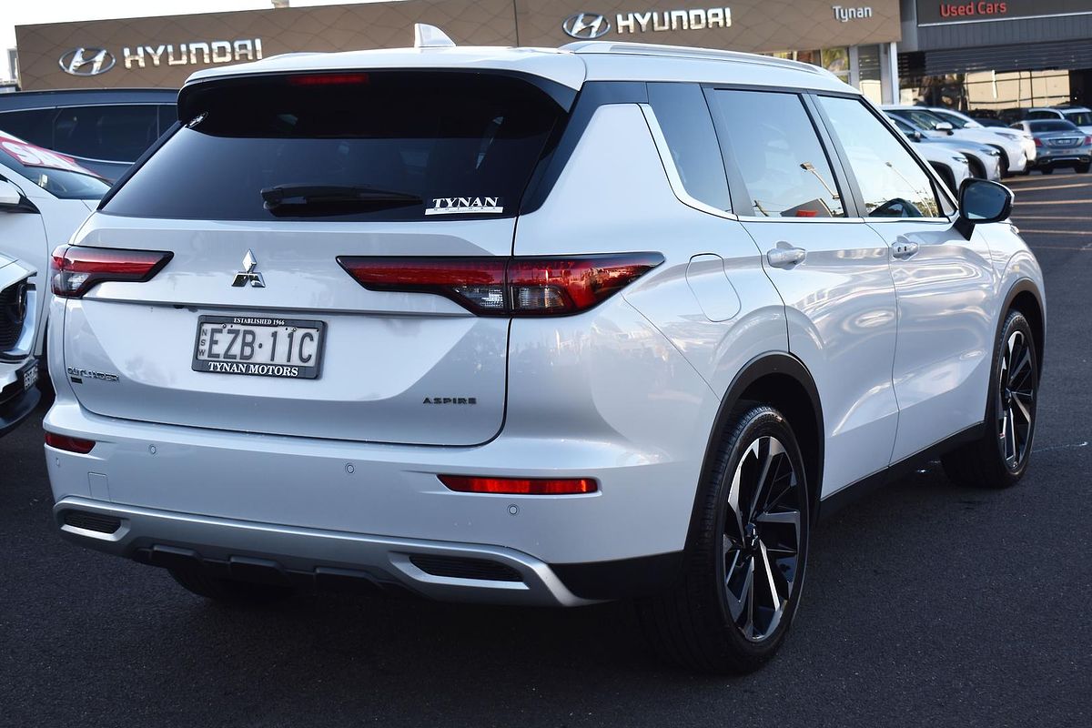 2023 Mitsubishi Outlander Aspire ZM