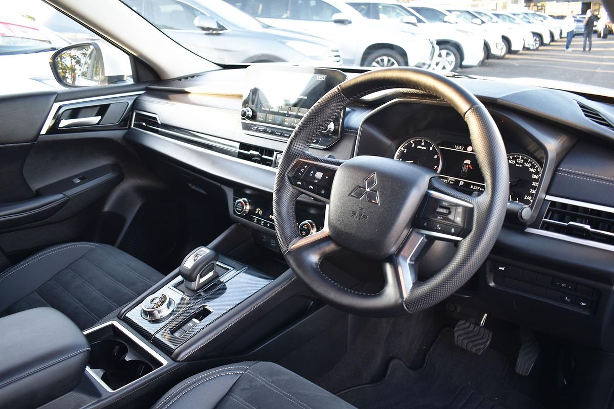 2023 Mitsubishi Outlander Aspire ZM