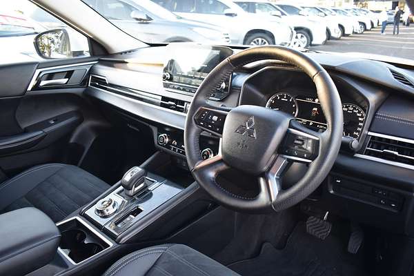 2023 Mitsubishi Outlander Aspire ZM