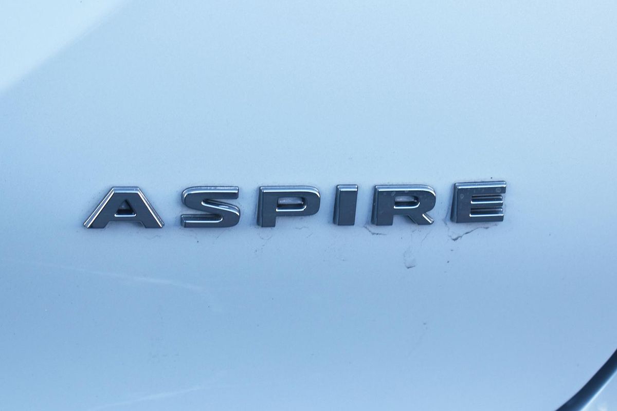 2023 Mitsubishi Outlander Aspire ZM
