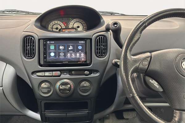 2000 Toyota Funcargo G