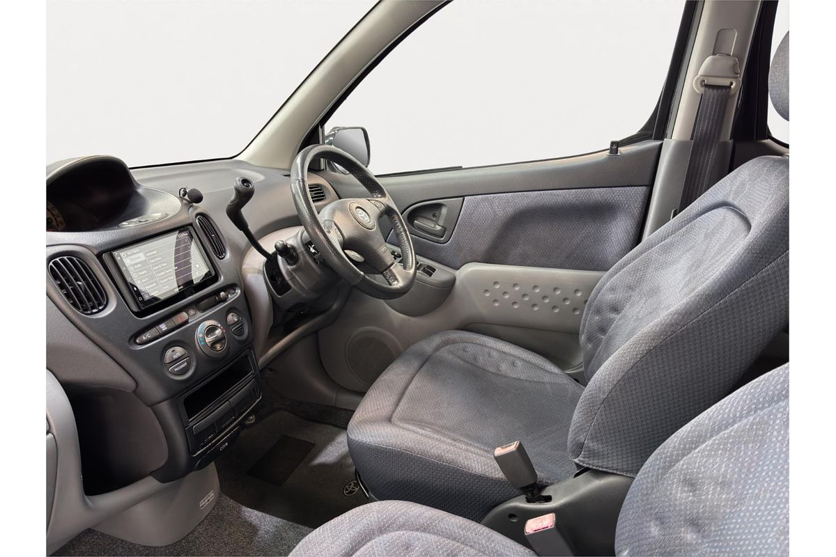 2000 Toyota Funcargo G