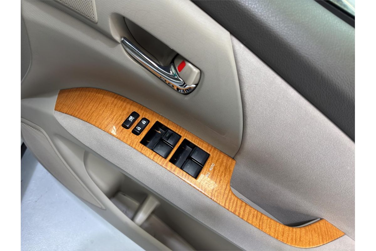 2010 Toyota Estima Aeras ACR50