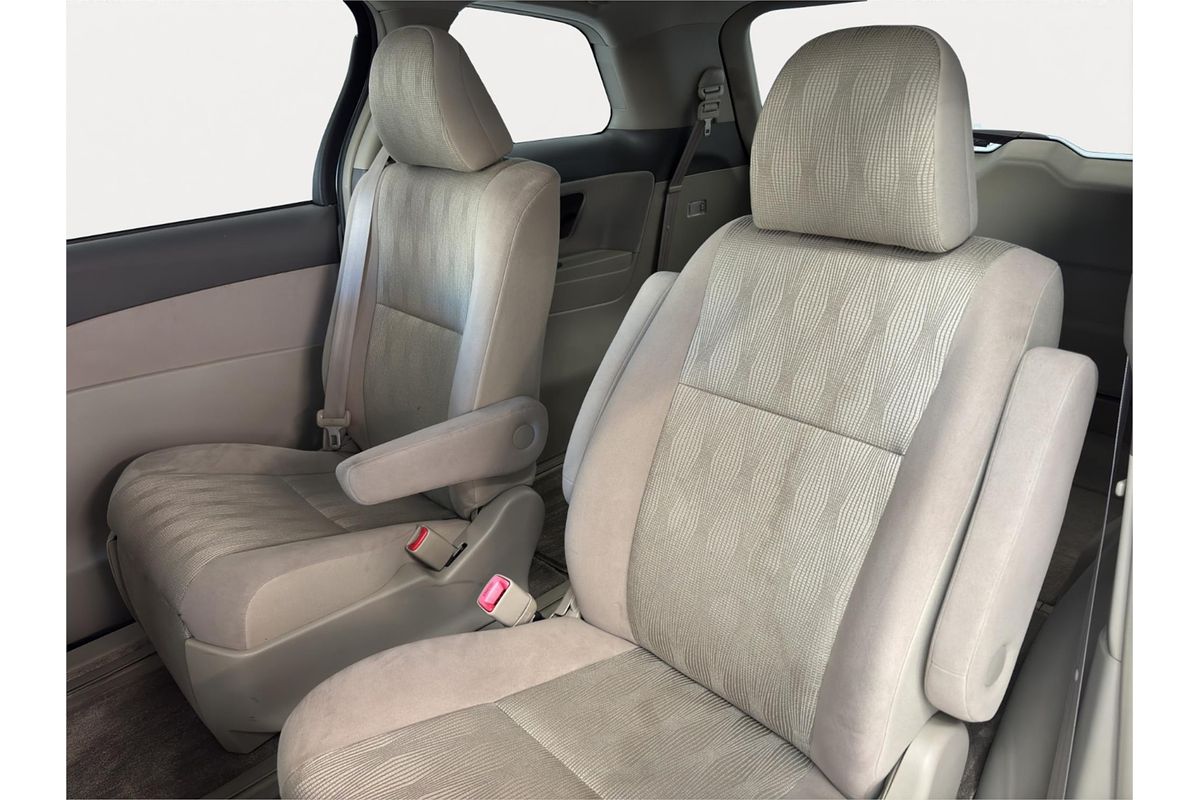 2010 Toyota Estima Aeras ACR50