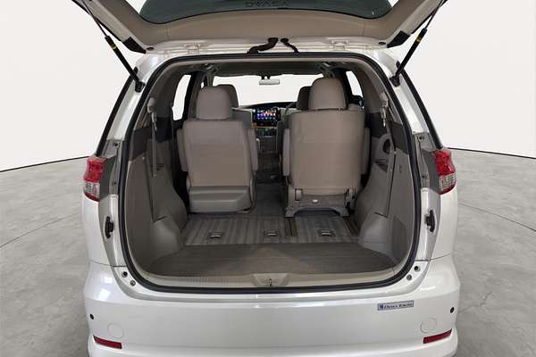 2010 Toyota Estima Aeras ACR50