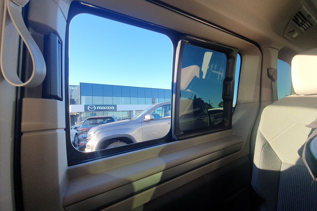 2025 Volkswagen Multivan TDI360 Life T7 SWB