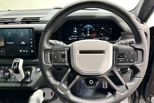 2025 Land Rover Defender 110 P635 OCTA L663