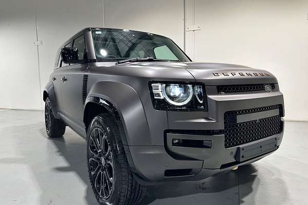 2025 Land Rover Defender 110 P635 OCTA L663
