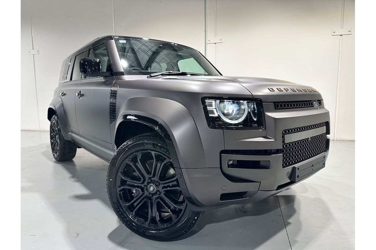 2025 Land Rover Defender 110 P635 OCTA L663